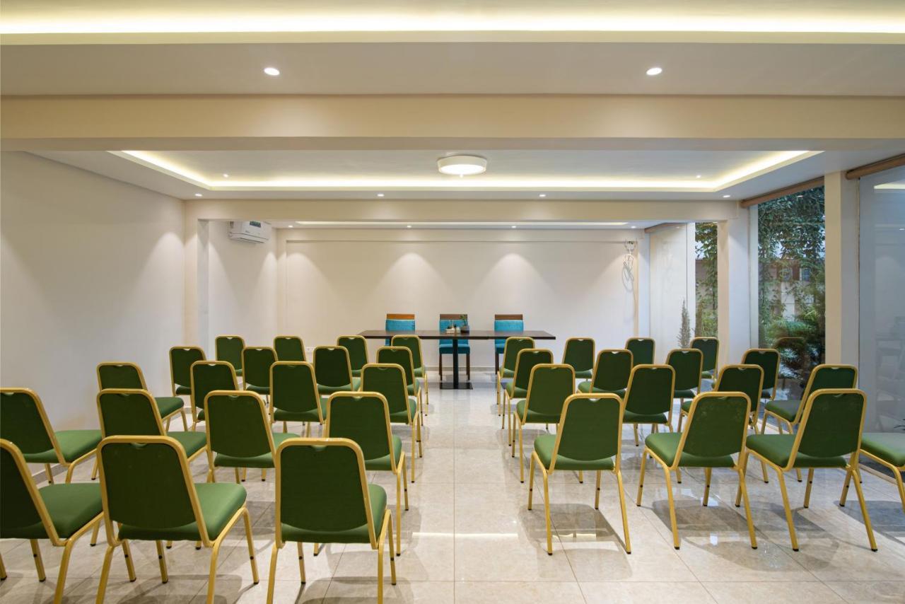 Time Square Boutique Hotel & Spa Alappuzha Dış mekan fotoğraf