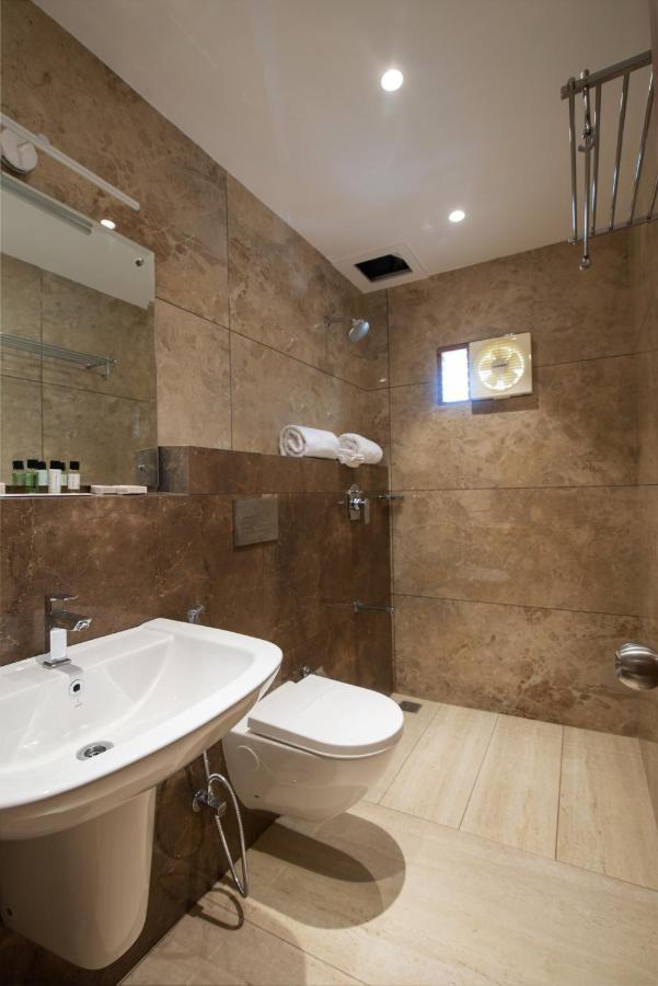 Time Square Boutique Hotel & Spa Alappuzha Dış mekan fotoğraf