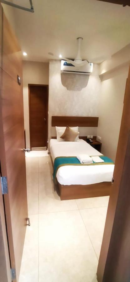 Time Square Boutique Hotel & Spa Alappuzha Dış mekan fotoğraf